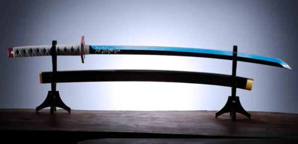 PROPLICA Nichirin Sword Giyu Tomioka - Image 2