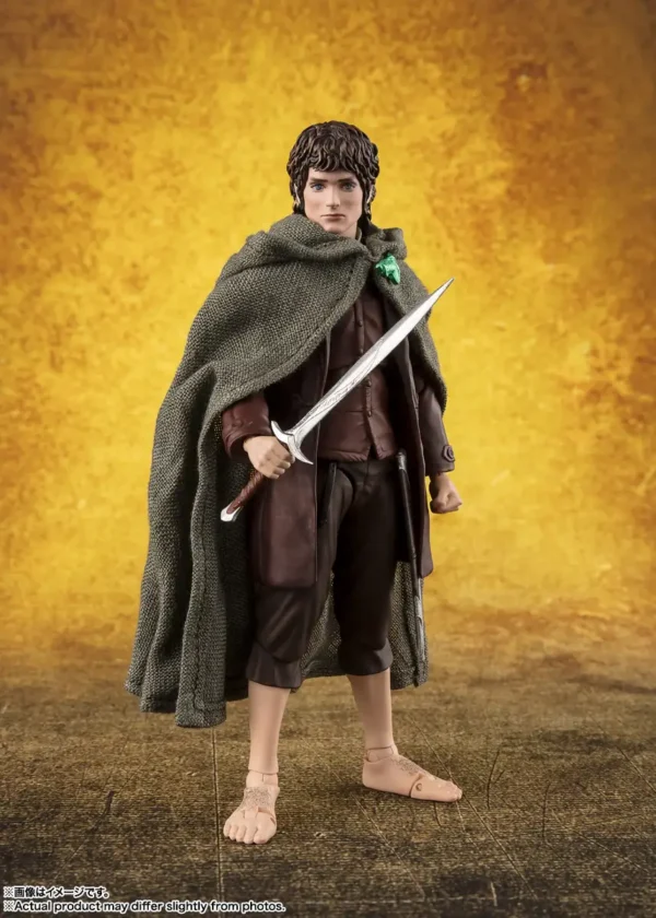 S.H.Figuarts Frodo Baggins & Gollum - Image 2